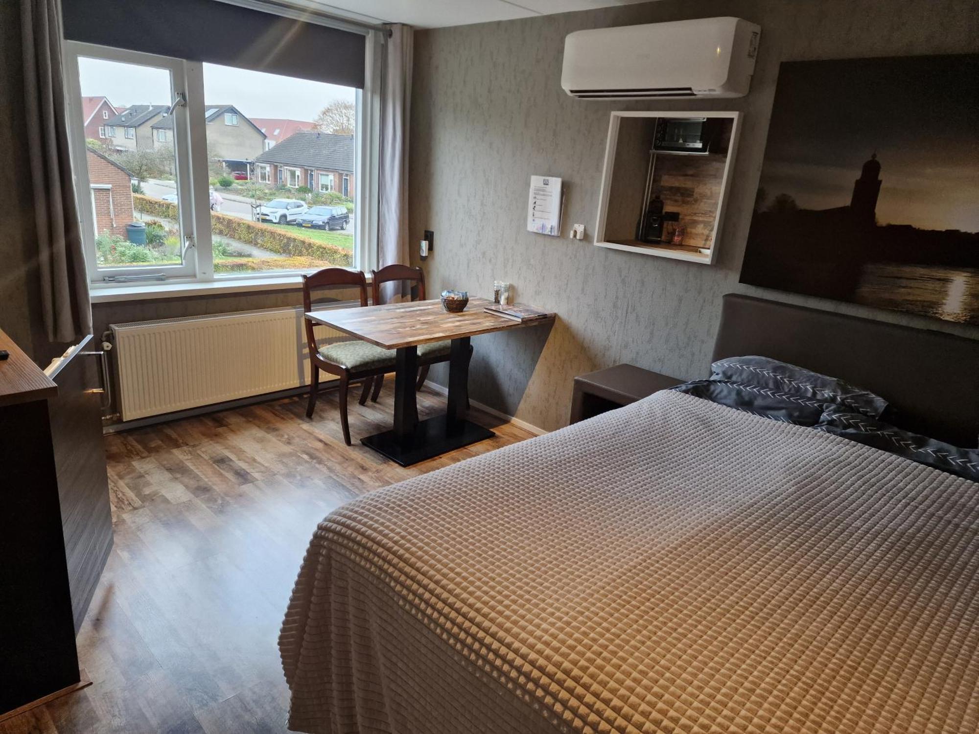 Bed & Budget Mackenzieplaats Wilp Exterior photo